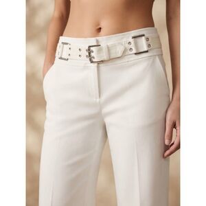 Fitelle Paris size 10 women’s size 10 white slacks with leather  belt buckle